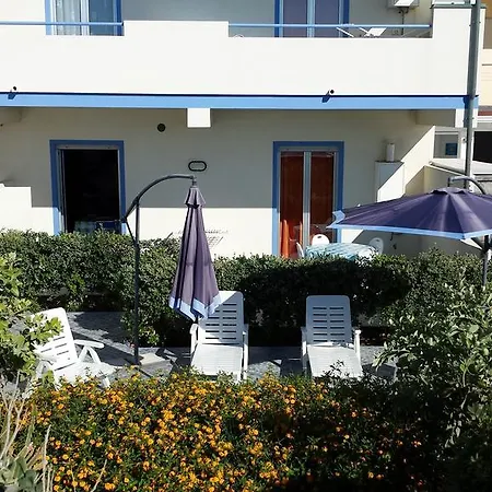 アパートホテル Mare Blu 4*