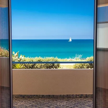 Mare Blu アパートホテル 4*