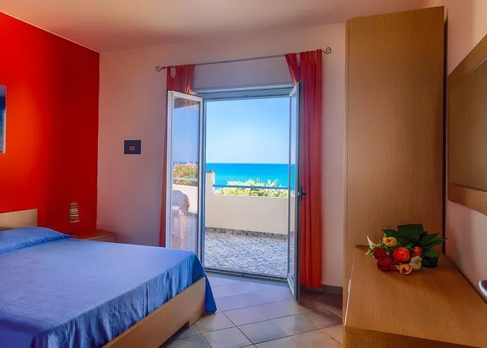 Mare Blu Apartahotel 4*